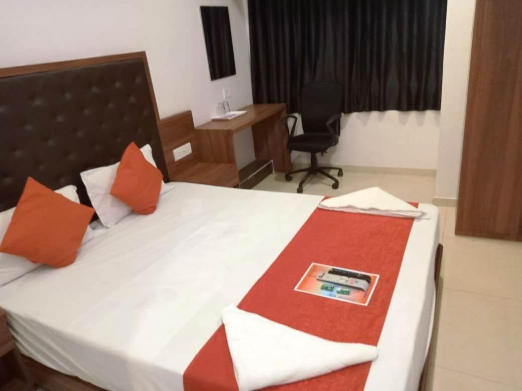 Sai Deep Lodging نافي مومباي المظهر الخارجي الصورة